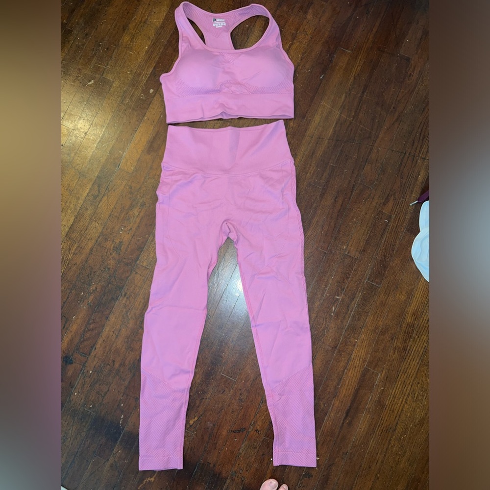 SHEIN, size medium, pink, workout set